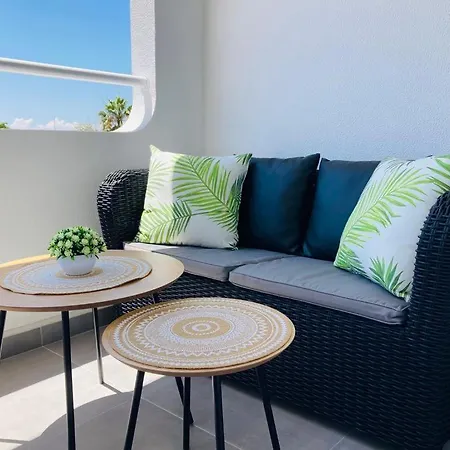 Happy Sunrise Apartment