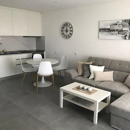 Happy Sunrise アパート アルブフェイラ