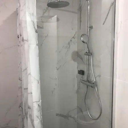 Happy Sunrise Apartment